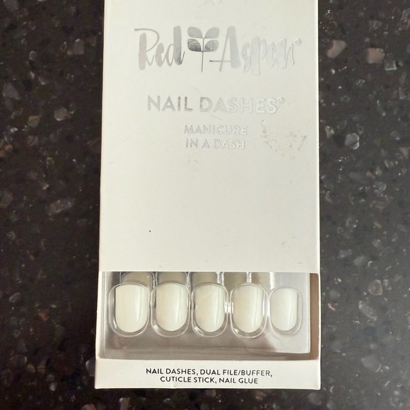 Glamnetic & Red Aspen Luxury Press-On Nail Bundle – NWT - Picture 5 of 9